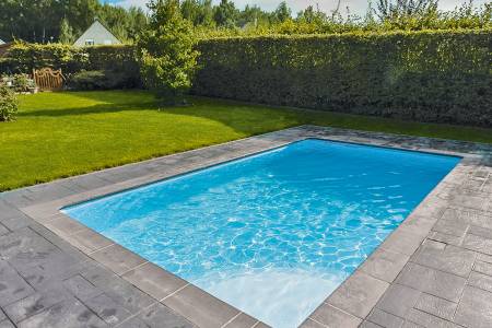 Swimmingpool Referenz